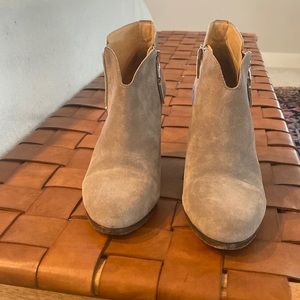 Rag & Bone ankle boots in biege
